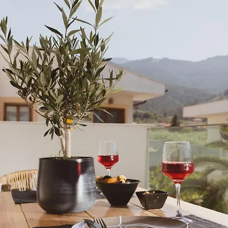 Essentia Vita Comfy Suites Limenas  Exterior foto